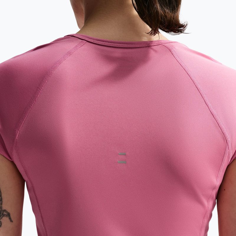 Tricou de alergare pentru femei Nike Swoosh Run Dri-Fit peony/photon dust/white 6