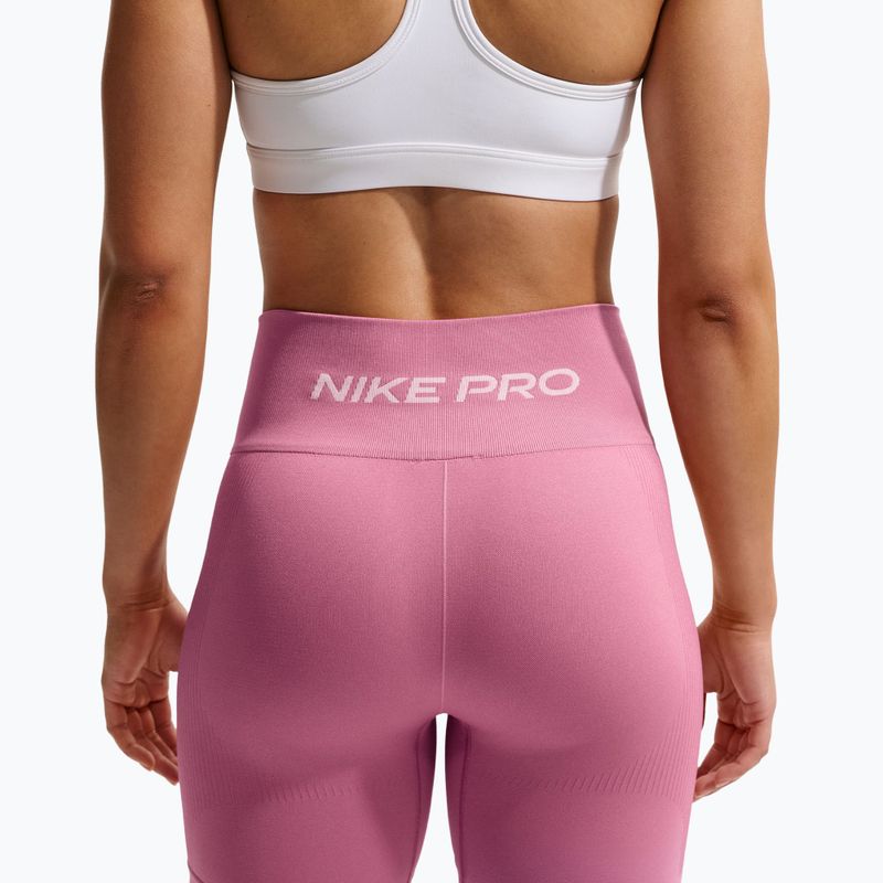Pantaloni scurți de antrenament pentru femei Nike Pro Seamless High Waisted Biker 5" peony/white 6