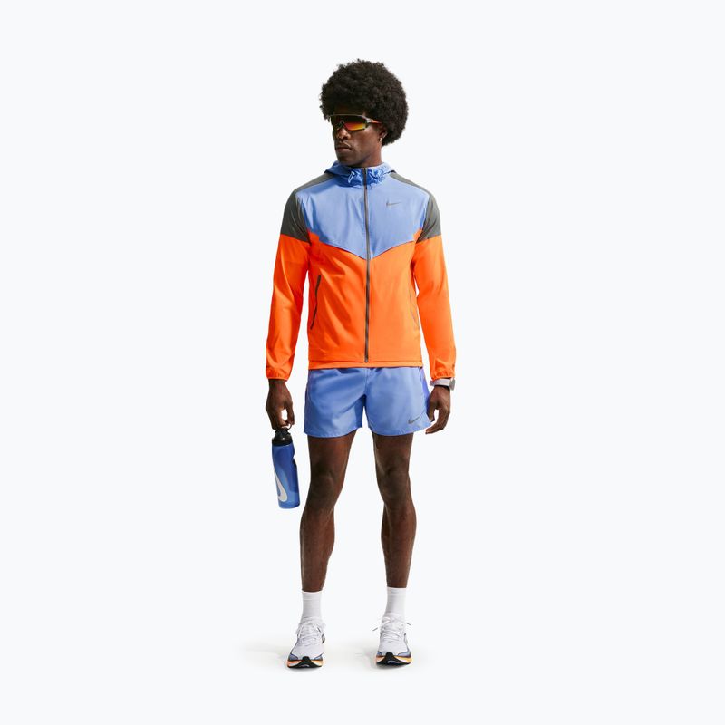 Geacă de alergare pentru bărbați Nike Impossibly Light Windrunner total orange/royal pulse/smoke grey 2