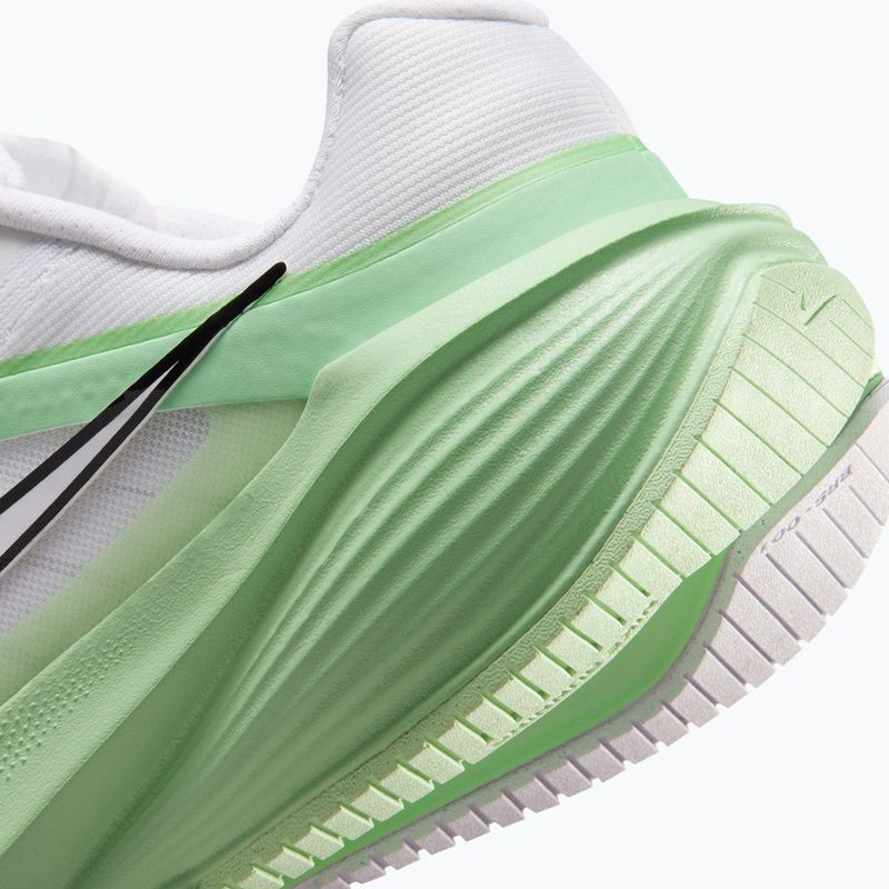 Încălțăminte de alergare pentru femei Nike Downshifter 14 white/cucumber calm/illusion green/white 8