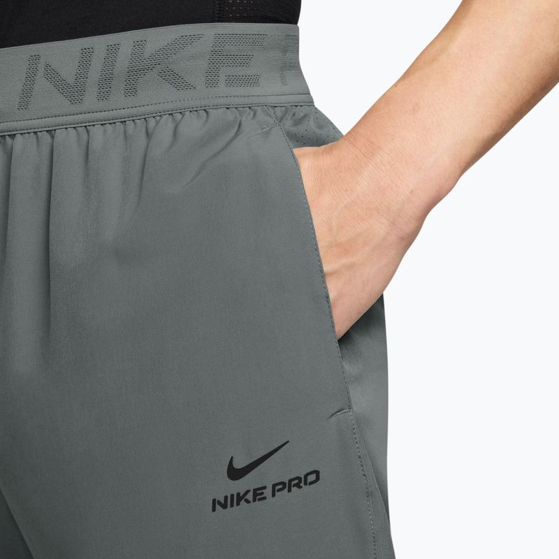 Pantaloni pentru bărbați Nike Pro Training smoke grey/black 3