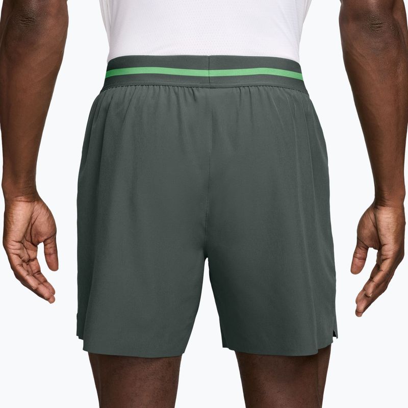 Pantaloni scurți de tenis pentru bărbați Nike Court Dri-Fit Advantage 6" camo green/cucumber calm/cucumber calm 2