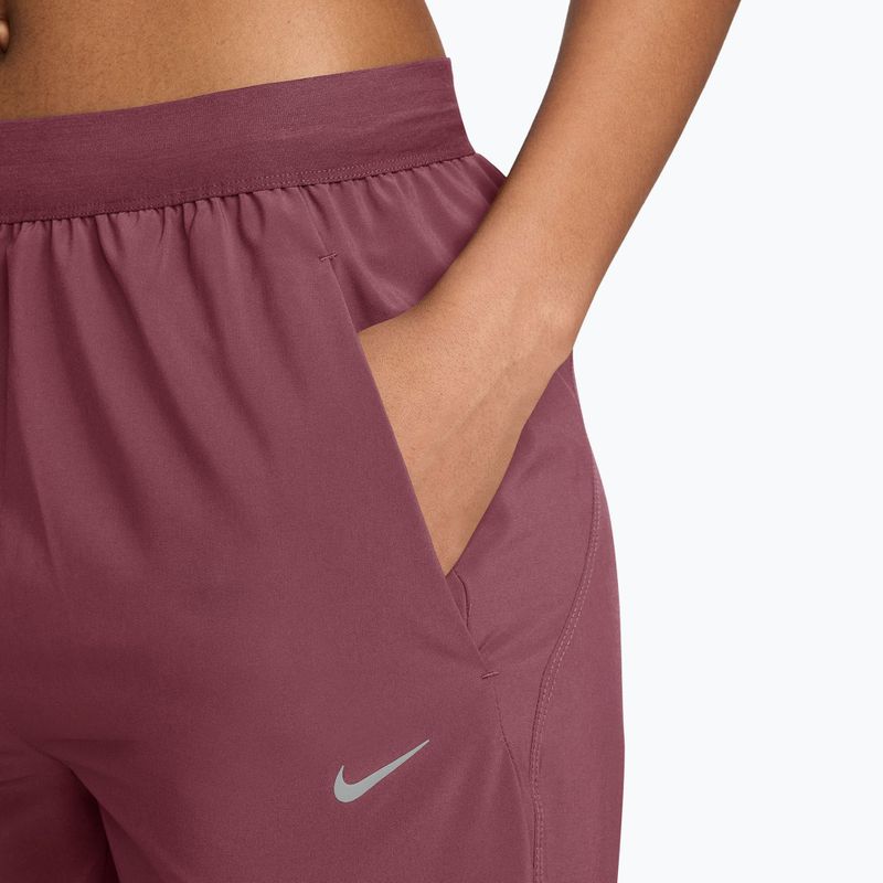 Pantaloni pentru femei Nike Tempo pink smoke 3