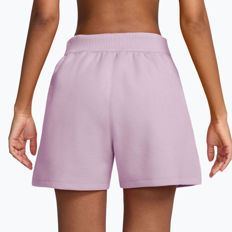 Pantaloni scurți de antrenament pentru femei Nike 24.7 ImpossiblySoft bleached lilac/platinum violet 2
