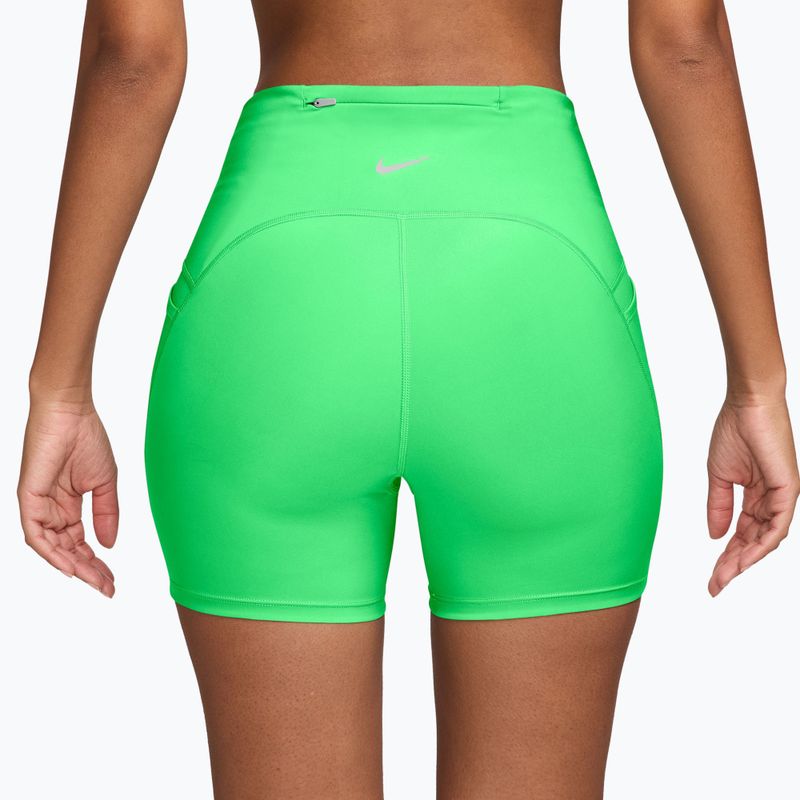 Pantaloni scurți de alergare pentru femei Nike Swift illusion green 2