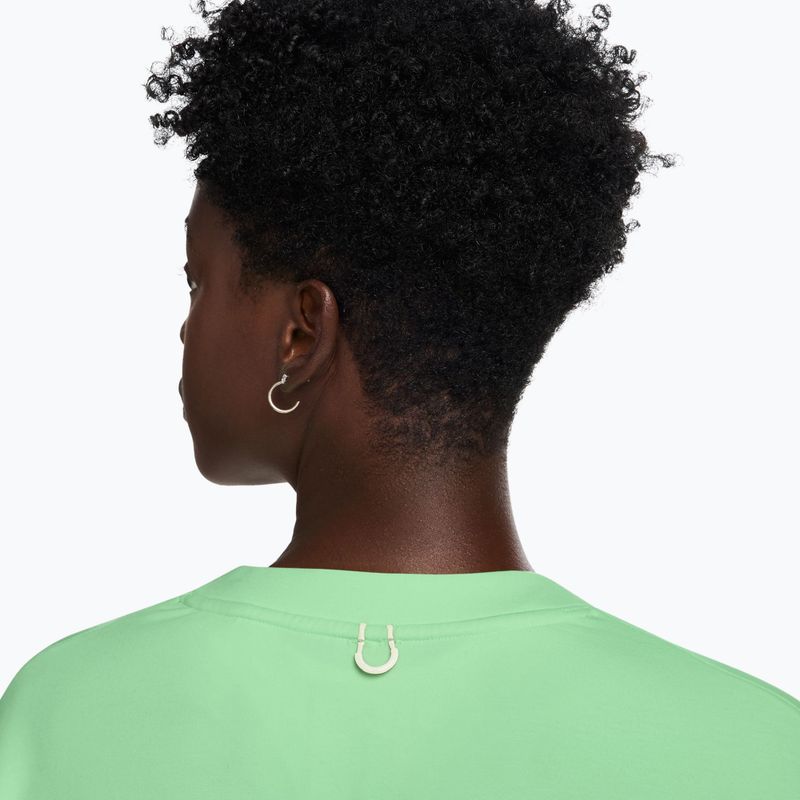 Bluză de antrenament pentru femei Nike 24.7 ImpossiblySoft Cucumber Calm/Illusion Green 3