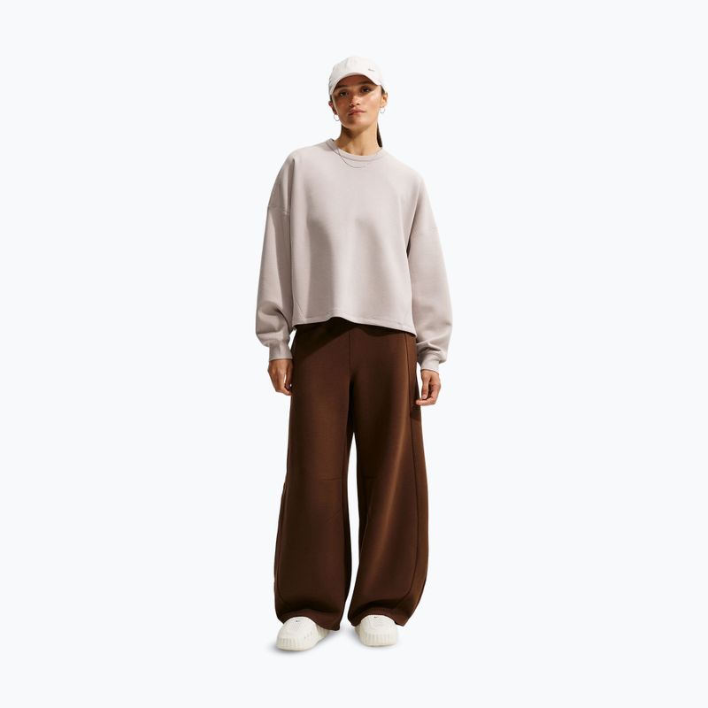Bluză de antrenament pentru femei Nike 24.7 ImpossiblySoft Cream Ii/Cream Ii/College Grey 2