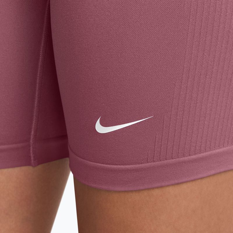 Pantaloni scurți de antrenament pentru femei Nike Pro Seamless pink smoke/white 4