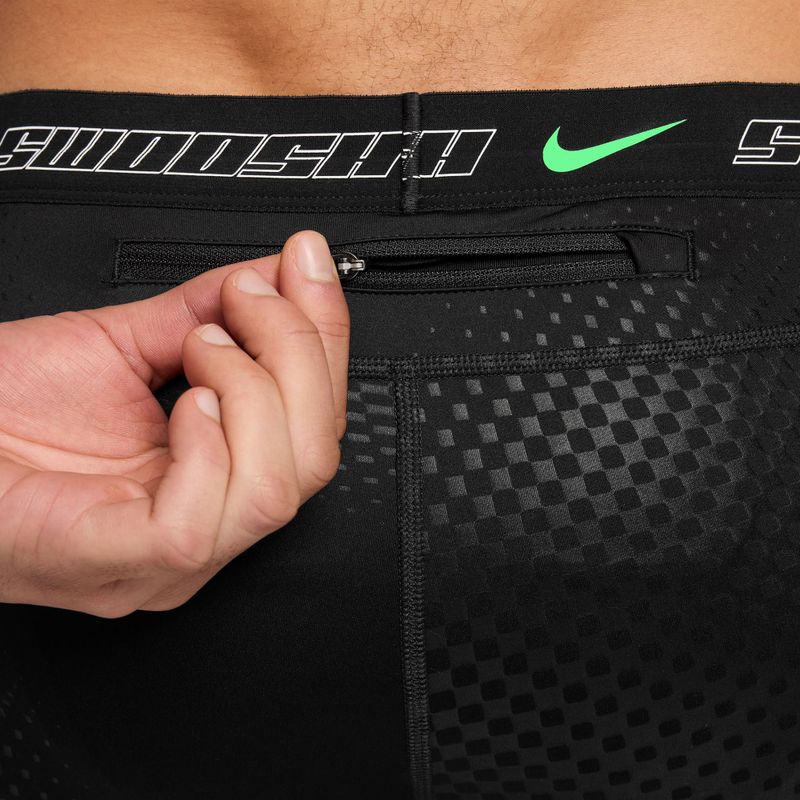 Pantaloni scurți de alergare pentru bărbați Nike Stride black/illusion green 4