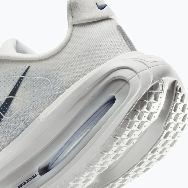 Încălțăminte de alergare pentru bărbați Nike Vomero Premium off white/grey fog/dark obsidian 8