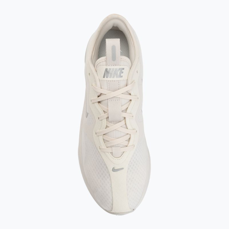 Încălțăminte pentru femei Nike Motiva 2 summit white/phantom/metallic silver 5