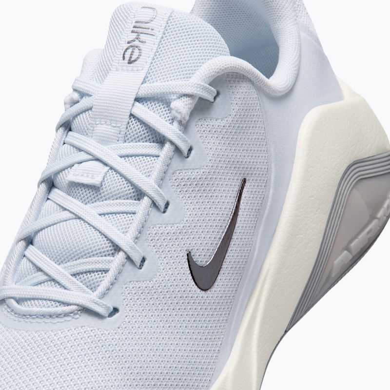 Încălțăminte de antrenament pentru femei Nike Bella 7 football grey/sail/metallic cool grey 5