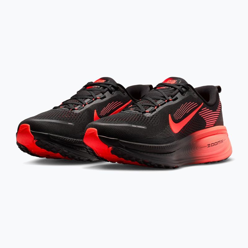 Încălțăminte de alergare pentru bărbați Nike Vomero 18 black/university red/bright crimson 3