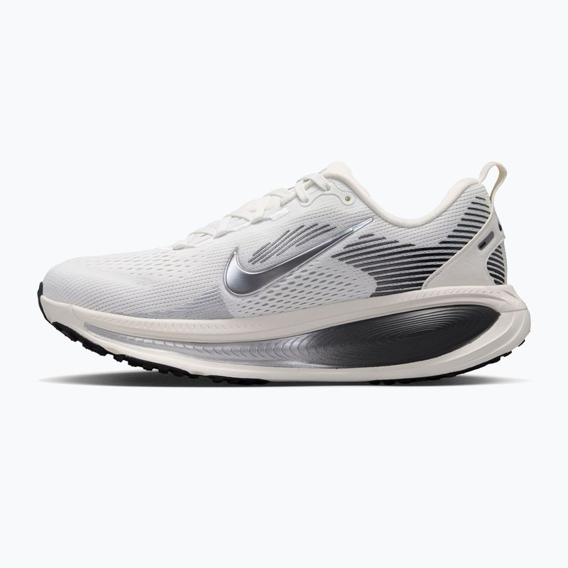 Încălțăminte de alergare pentru femei Nike Vomero 18 summit white/sail/metallic silver 2