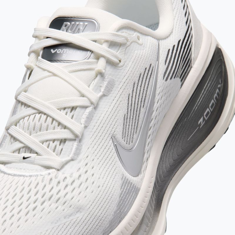 Încălțăminte de alergare pentru femei Nike Vomero 18 summit white/sail/metallic silver 5