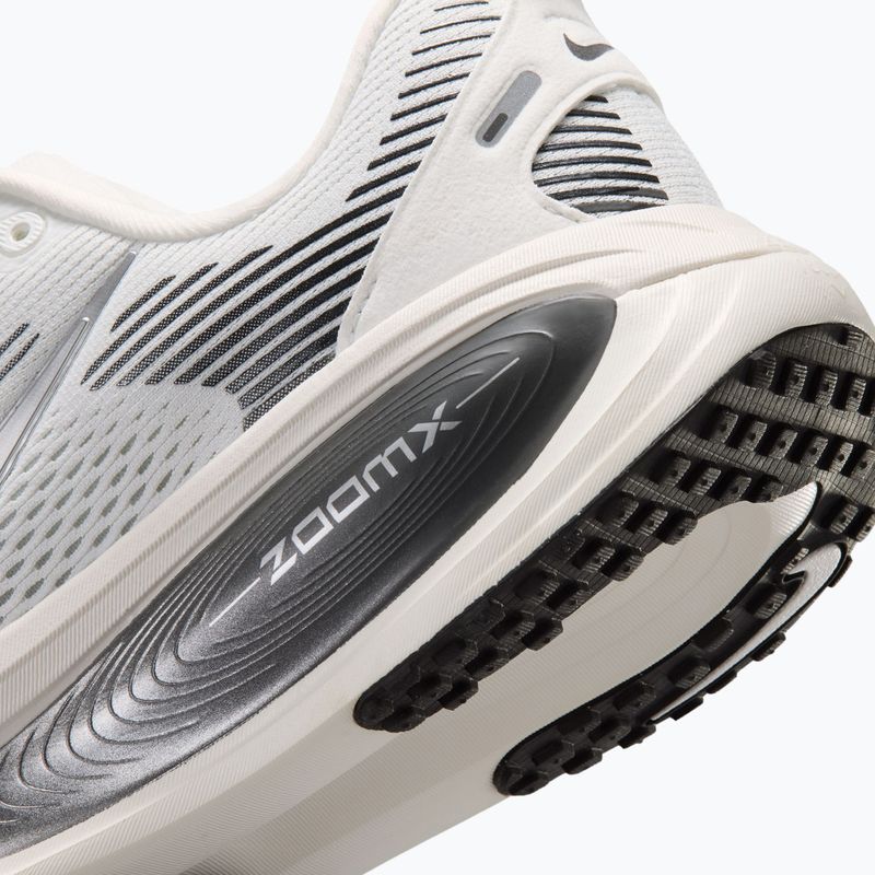 Încălțăminte de alergare pentru femei Nike Vomero 18 summit white/sail/metallic silver 6