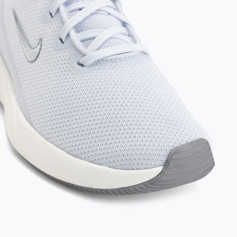 Încălțăminte de antrenament pentru femei Nike Bella 7 football grey/sail/metallic cool grey 7