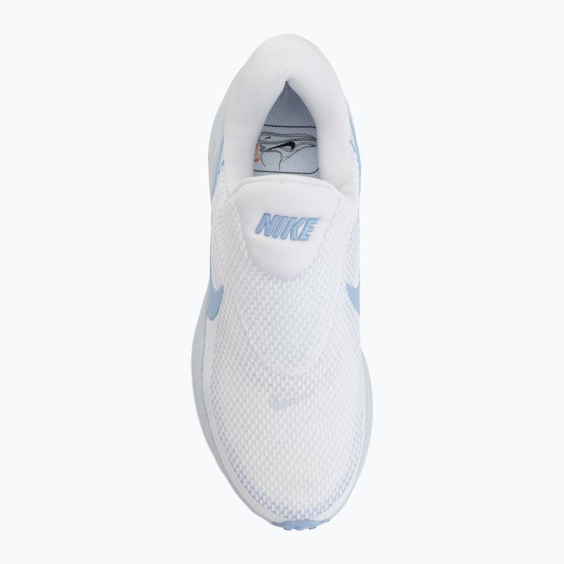 Încălțăminte de alergare pentru femei Nike Revolution 8 EasyOn white/football grey/aluminum 5