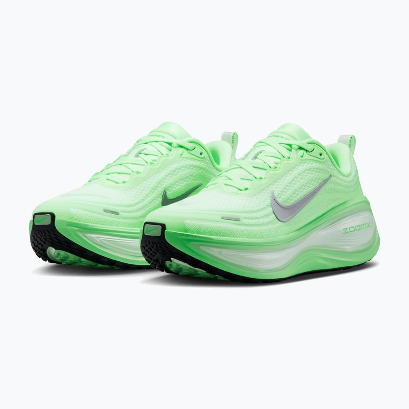 Încălțăminte de alergare pentru femei Nike Vomero Plus white/illusion green/metallic silver 3