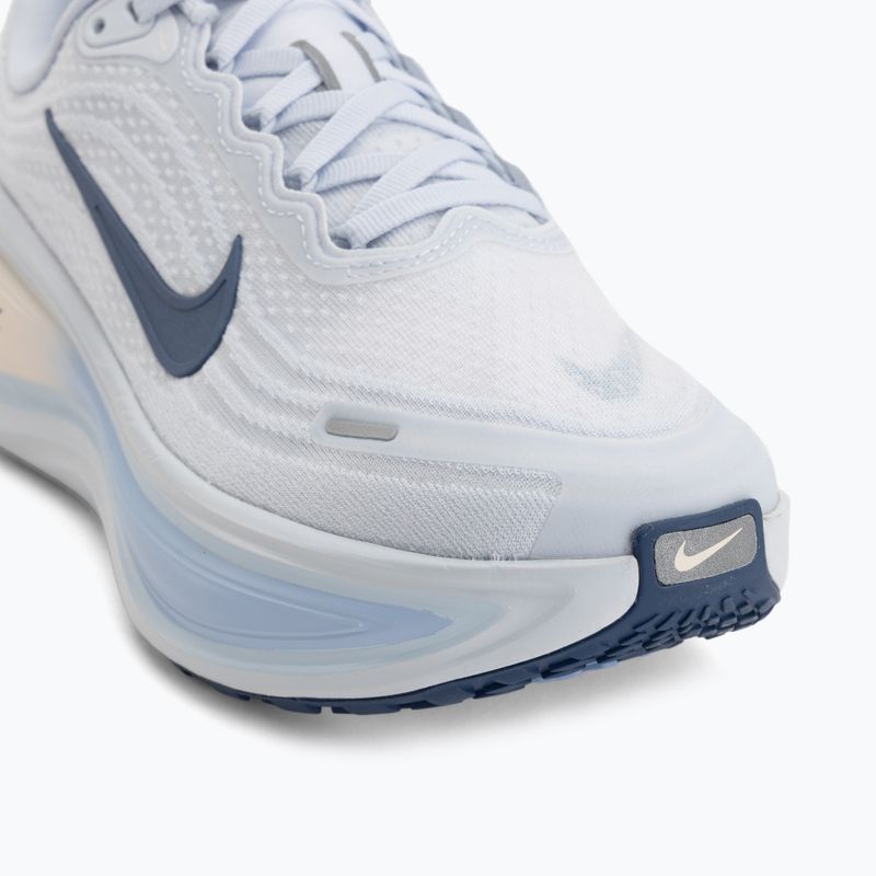 Încălțăminte de alergare pentru femei Nike Vomero Plus white/aluminum/football grey/mystic navy 7
