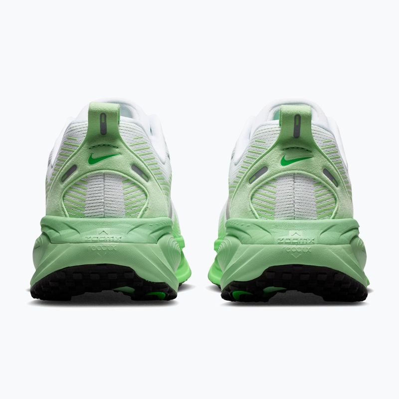 Încălțăminte de alergare pentru femei Nike Vomero 18 white/illusion green/metallic silver 6