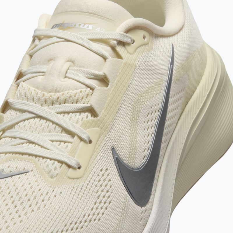 Încălțăminte de alergare pentru bărbați Nike Pegasus 42 coconut milk/light khaki/metallic silver 5