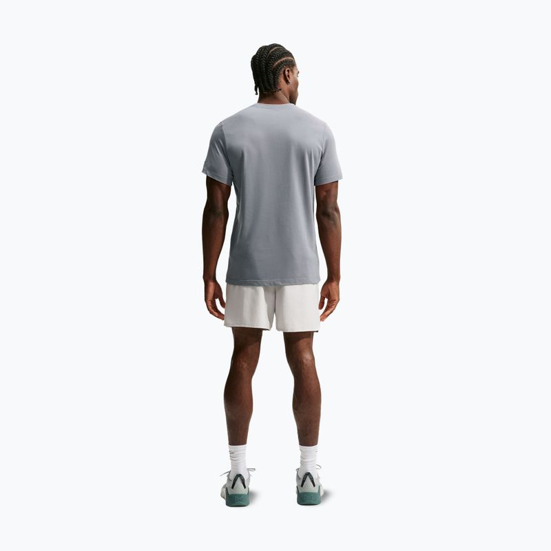 Tricou de antrenament bărbați Nike Dri-FIT Training T-Shirt smoke grey/black 2