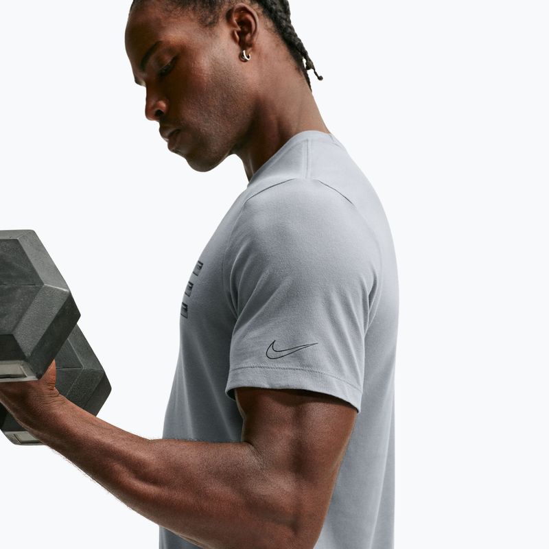 Tricou de antrenament bărbați Nike Dri-FIT Training T-Shirt smoke grey/black 5