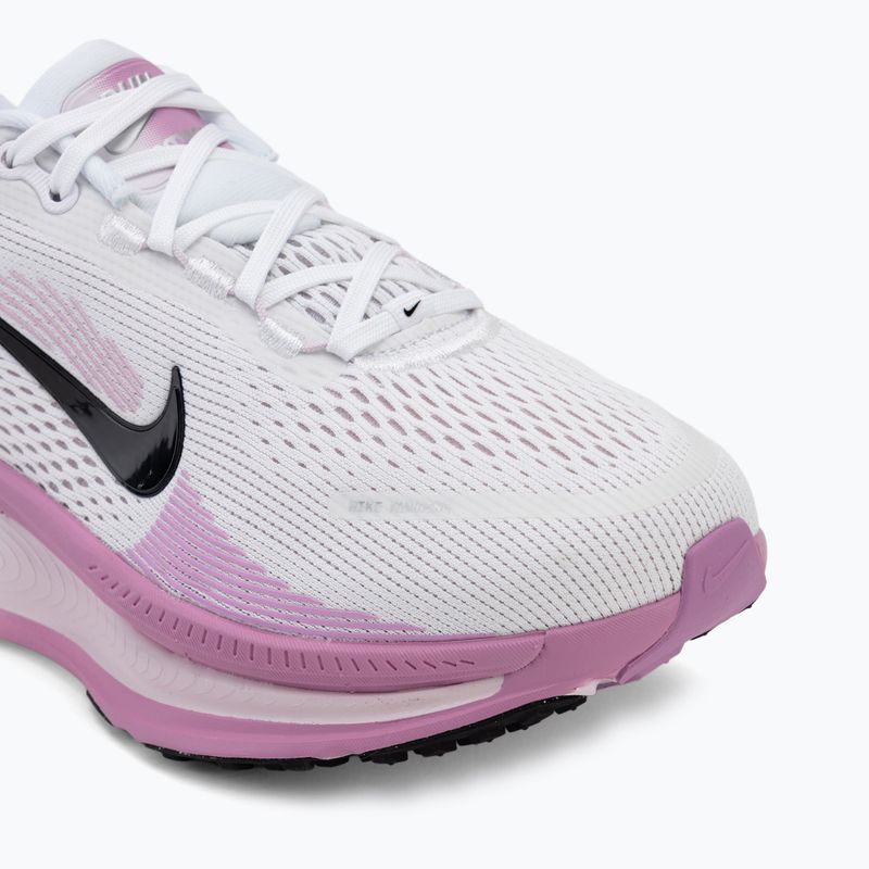 Pantofi de alergare pentru femei Nike Vomero 18 Wide alb/liliac deschis/magenta deschis/negru 7