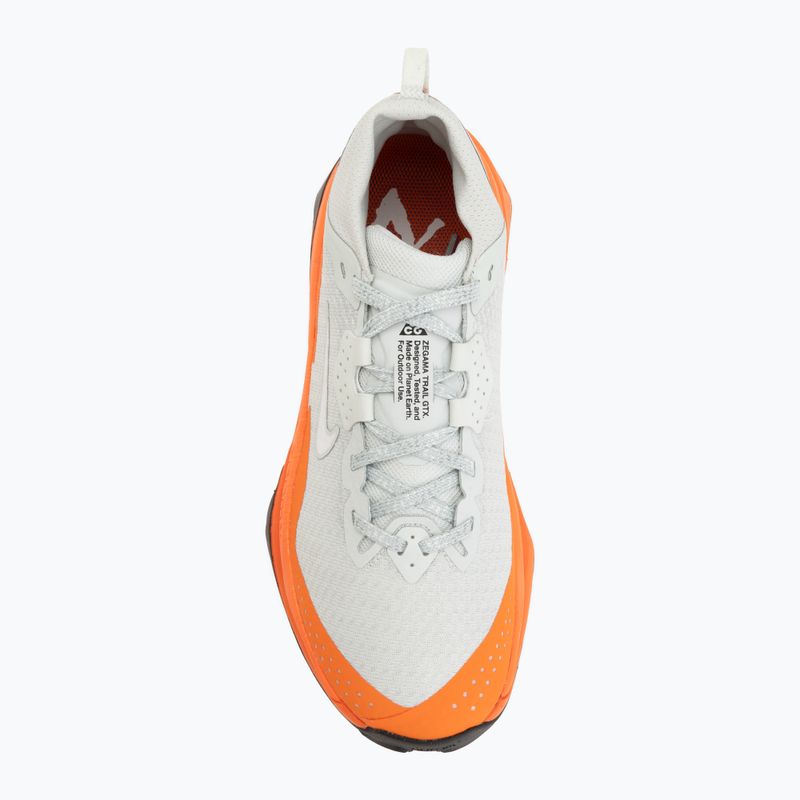 Încălțăminte de alergare pentru femei Nike ACG Zegama GORE-TEX light silver/safety orange/summit white 5