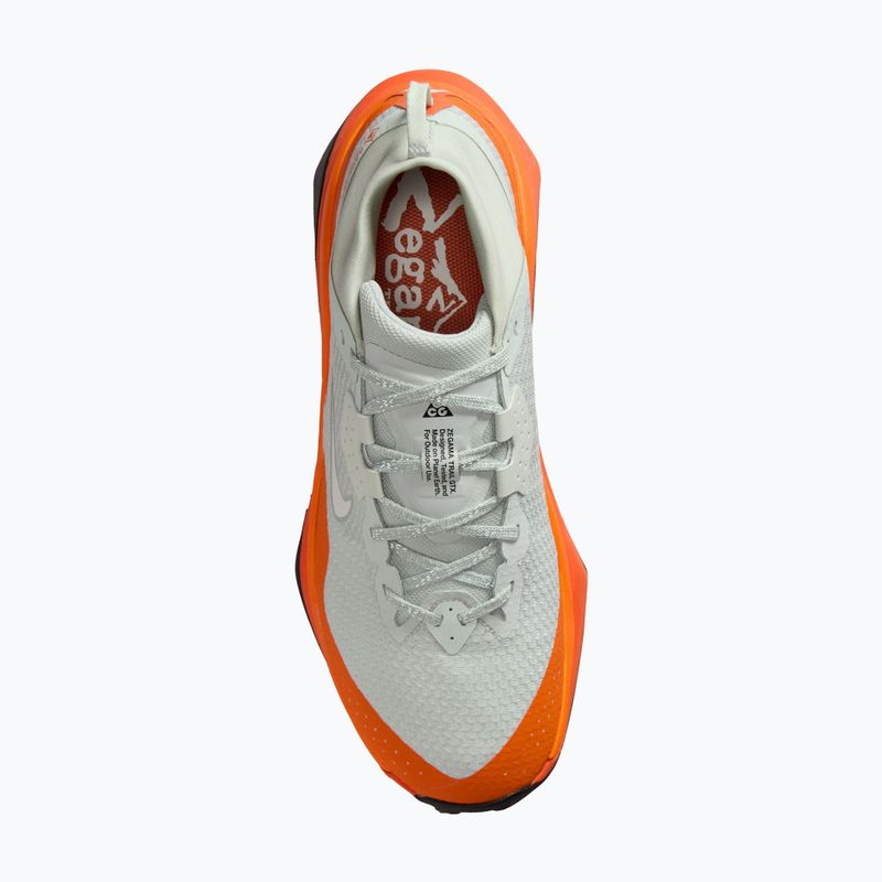 Încălțăminte de alergare pentru femei Nike ACG Zegama GORE-TEX light silver/safety orange/summit white 4