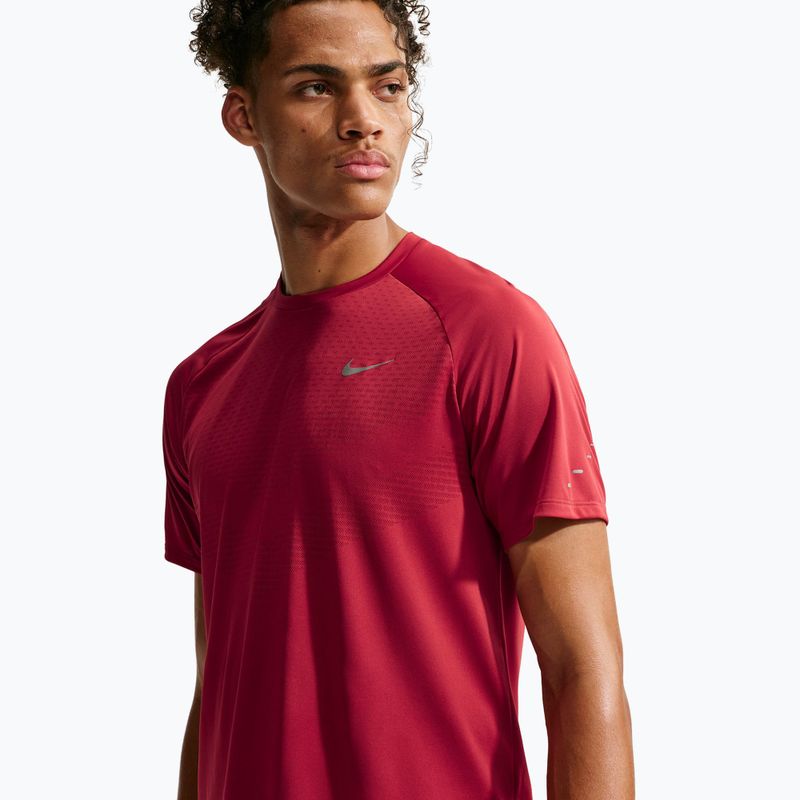 Tricou de alergare pentru bărbați Nike Stride tough red 4