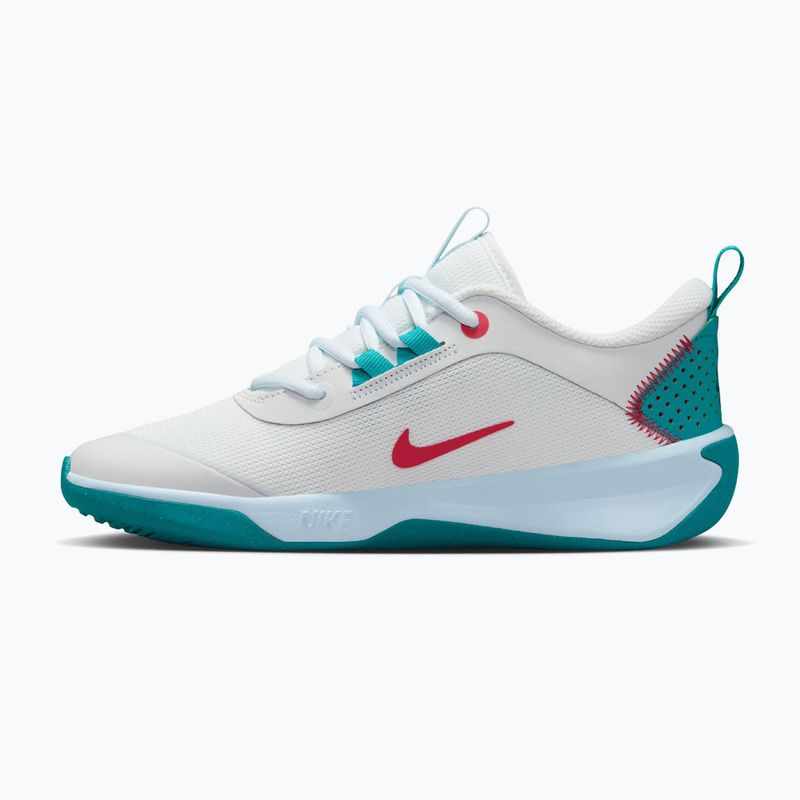 Pantofi Nike Omni Multi-Court off white/energy/glacier blue 9