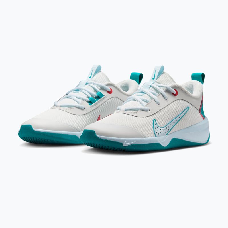 Pantofi Nike Omni Multi-Court off white/energy/glacier blue 11
