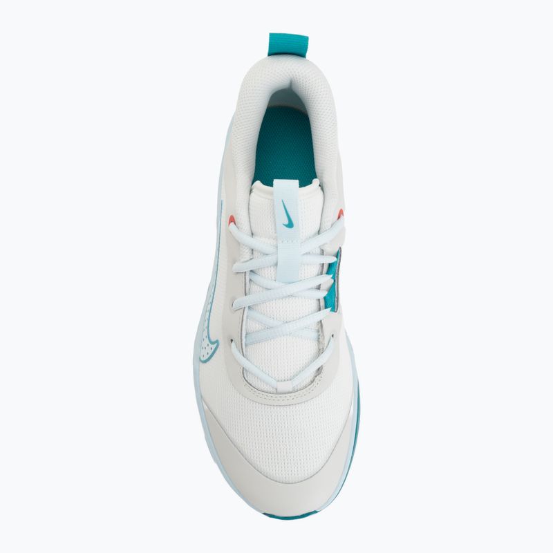 Pantofi Nike Omni Multi-Court off white/energy/glacier blue 5