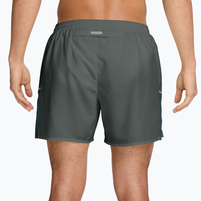 Pantaloni scurți pentru bărbați Nike Miler Dri-Fit Brief Lined 5" camo green/mineral slate 2