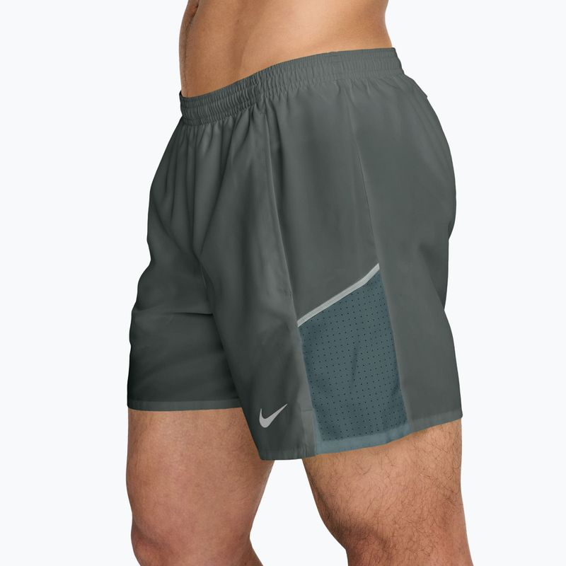 Pantaloni scurți pentru bărbați Nike Miler Dri-Fit Brief Lined 5" camo green/mineral slate 3