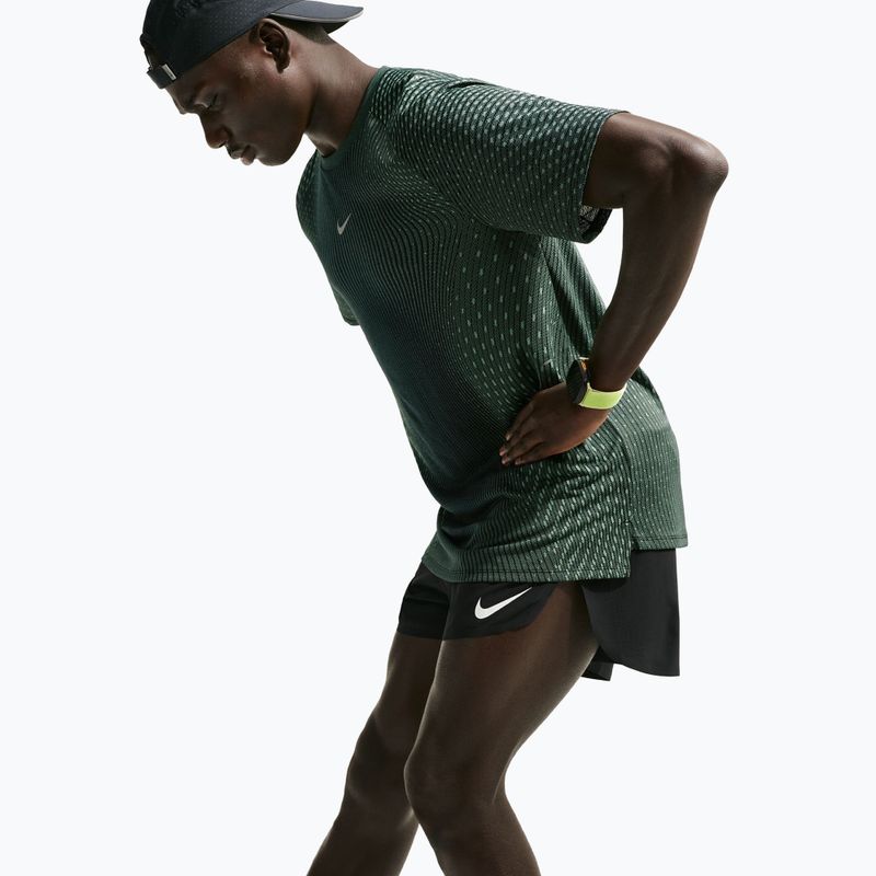 Tricou de alergare pentru bărbați Nike Stride black/light green spark 6