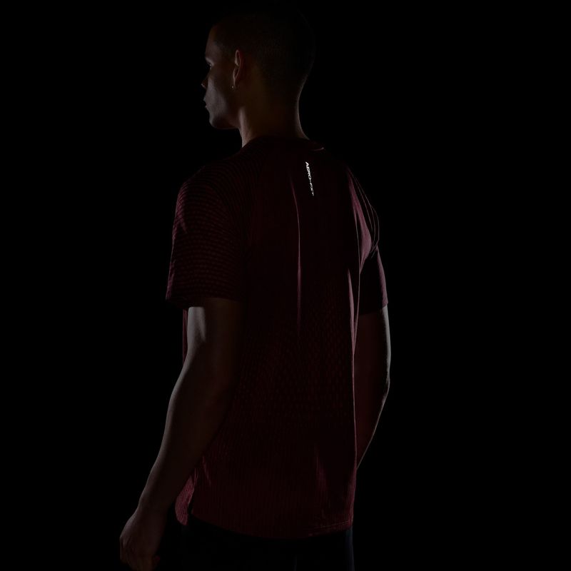 Tricou de alergare pentru bărbați Nike Stride tough red/bright crimson 4