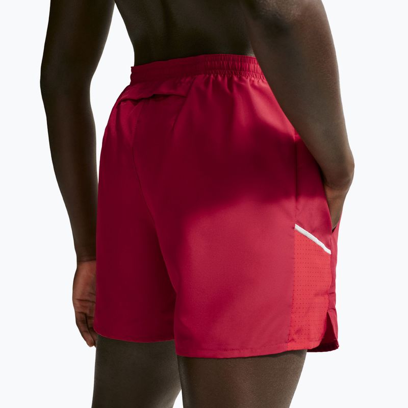 Pantaloni scurți de alergare pentru bărbați Nike Miler tough red/sport red 6