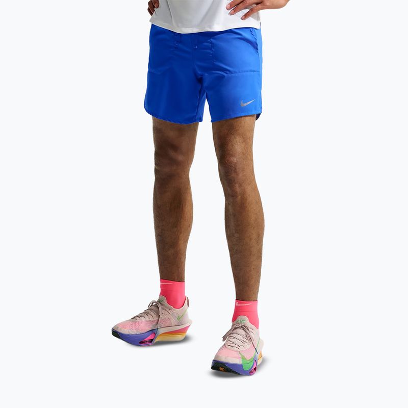 Pantaloni scurți de alergare pentru bărbați Nike Stride Dri-Fit 2in1 7" hyper royal