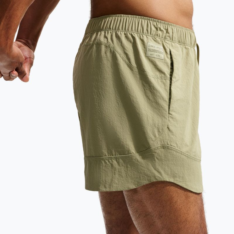 Pantaloni scurți de antrenament pentru bărbați Nike N.A.C. dusty olive/dusty olive 4