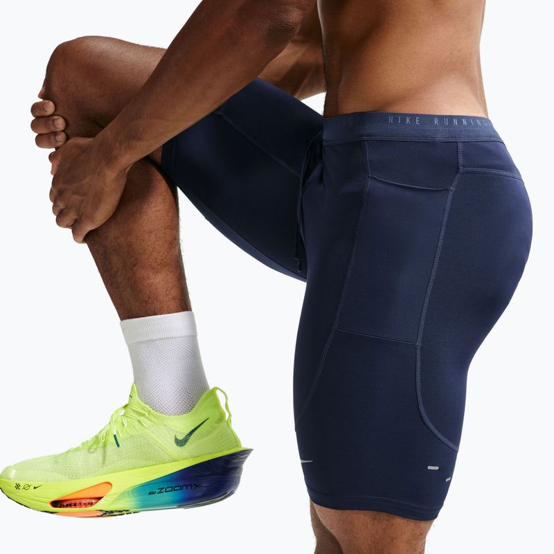 Pantaloni scurți de alergare pentru bărbați Nike Stride midnight navy 6