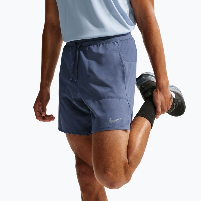 Pantaloni scurți de alergare pentru bărbați Nike Stride Dri-Fit 2in1 7" diffused blue 5