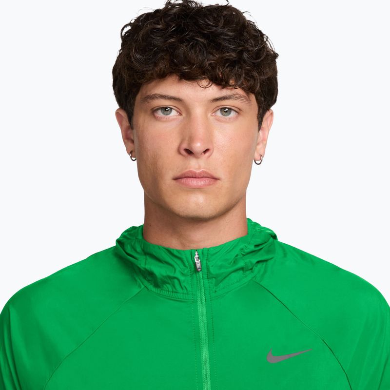 Geacă de alergare pentru bărbați Nike Stride green spark 3