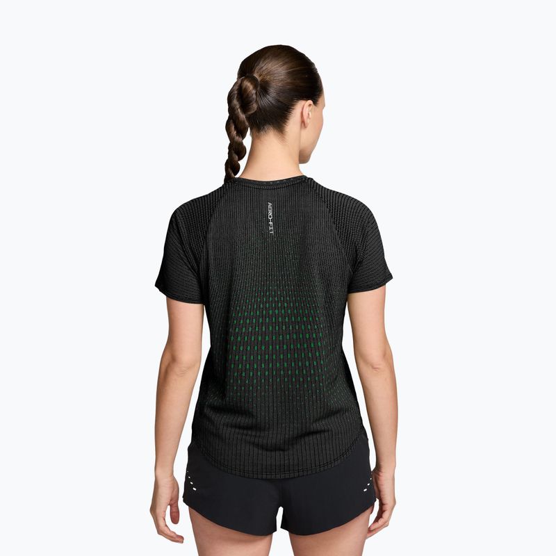 Tricou de alergare pentru femei Nike Swift Aero-Fit black/light green spark 2