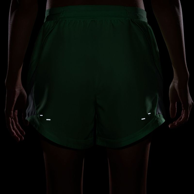 Pantaloni scurți de alergare pentru femei Nike Tempo Dri-Fit Unlined illusion green/barely green/green spark 5