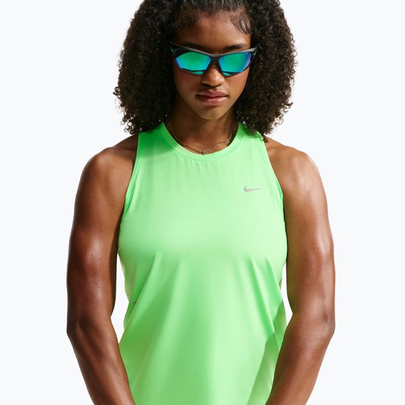 Tricou de alergare pentru femei Nike Swift Dri-Fit Tank Top illusion green 4