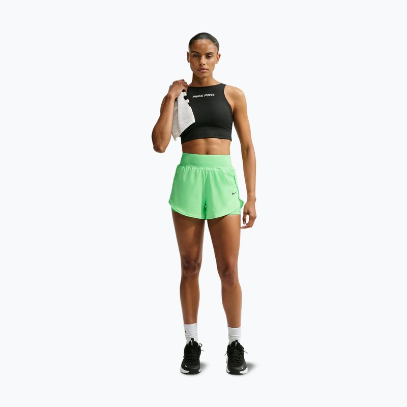 Pantaloni scurți de antrenament pentru femei Nike Pro Sculpt illusion green/black 2