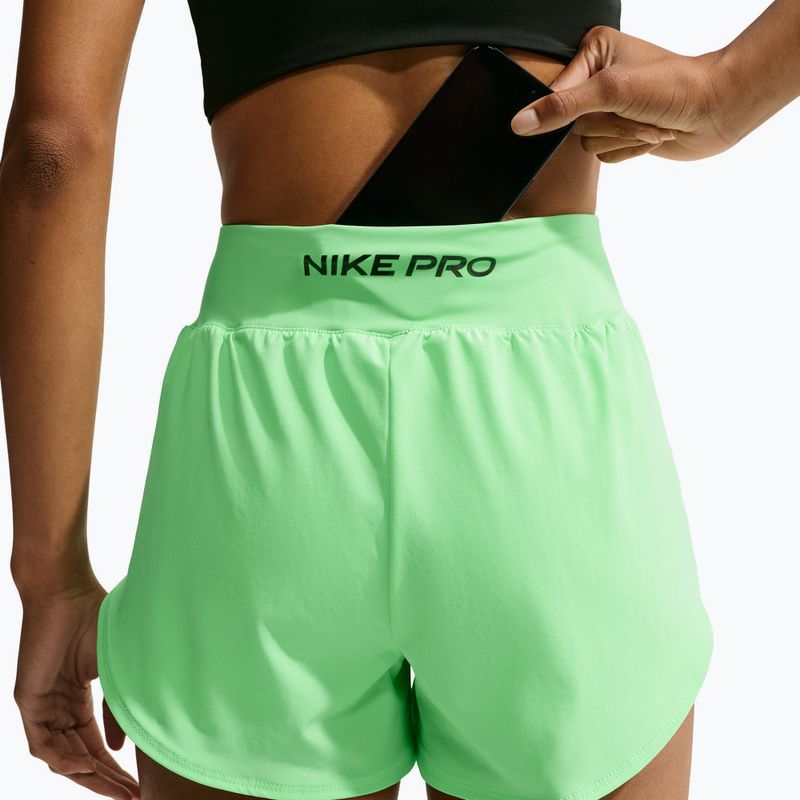 Pantaloni scurți de antrenament pentru femei Nike Pro Sculpt illusion green/black 7